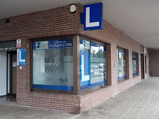 Fachada Zaragoza Formación. Fachada